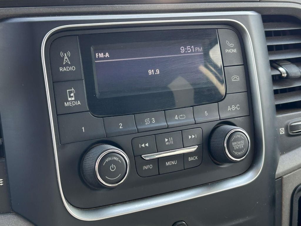 2018 RAM 3500 Chassis Tradesman/SLT/Laramie