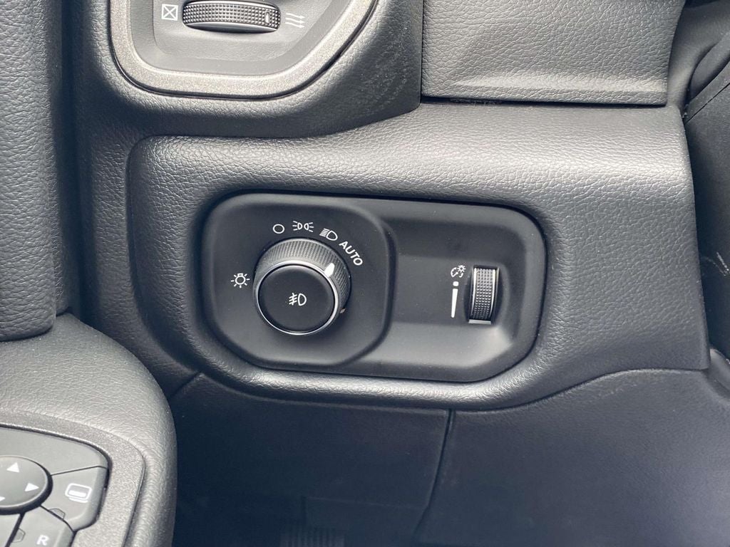 2026 RAM Ram 3500 Chassis Cab RAM 3500 TRADESMAN CHASSIS REGULAR CAB 4X4 84' CA