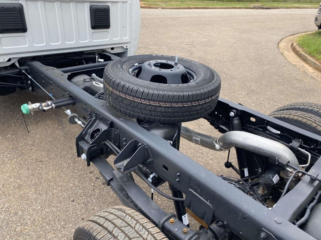 2026 RAM Ram 3500 Chassis Cab RAM 3500 TRADESMAN CHASSIS REGULAR CAB 4X4 84' CA