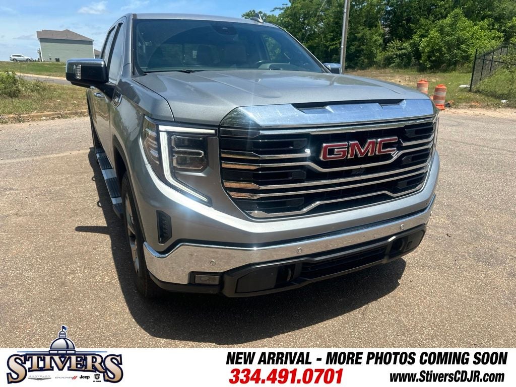 2024 GMC Sierra 1500 SLT