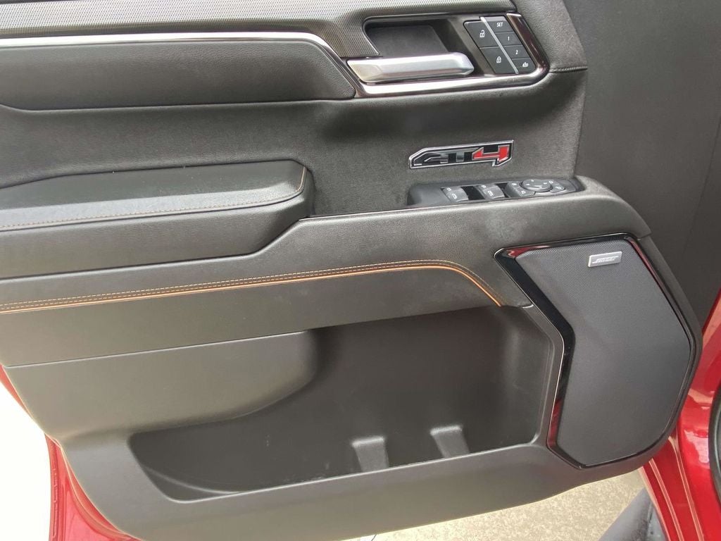 2024 GMC Sierra 1500 4WD Crew Cab Short Box AT4