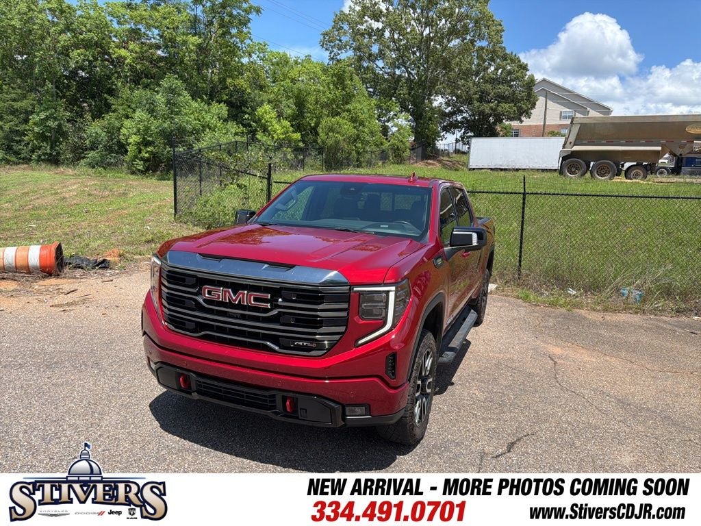 2024 GMC Sierra 1500 4WD Crew Cab Short Box AT4