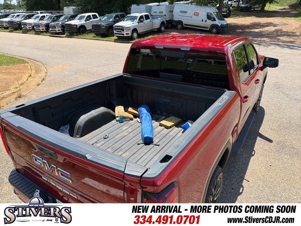 2024 GMC Sierra 1500 4WD Crew Cab Short Box AT4