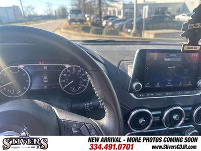 2022 Nissan Sentra SV Xtronic CVT