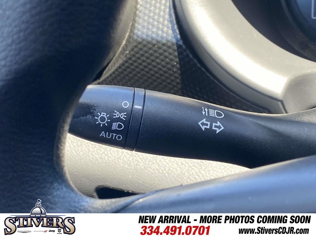 2023 Nissan Kicks SV Xtronic CVT