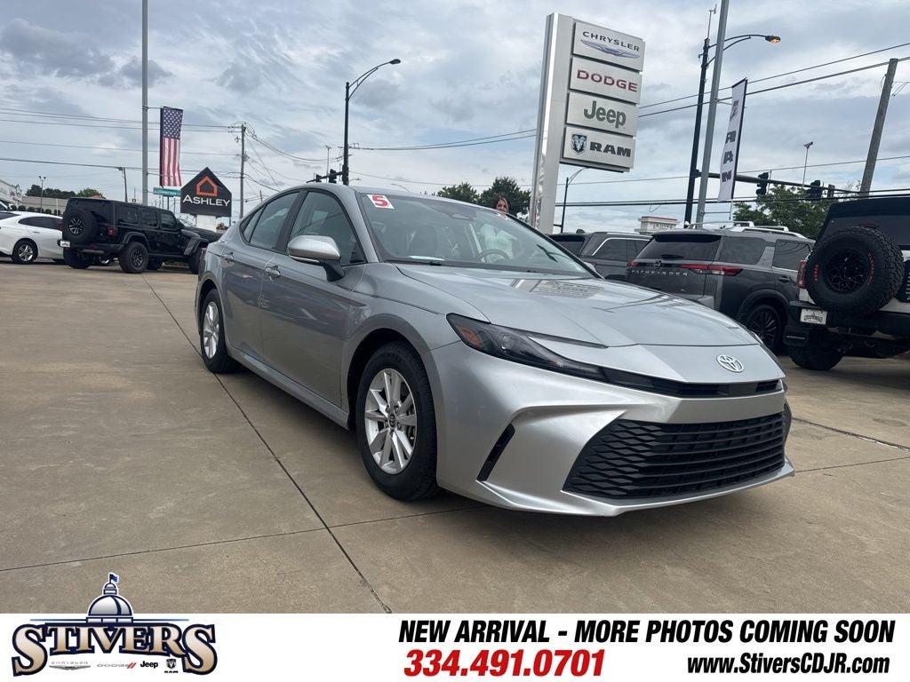 2025 Toyota Camry LE