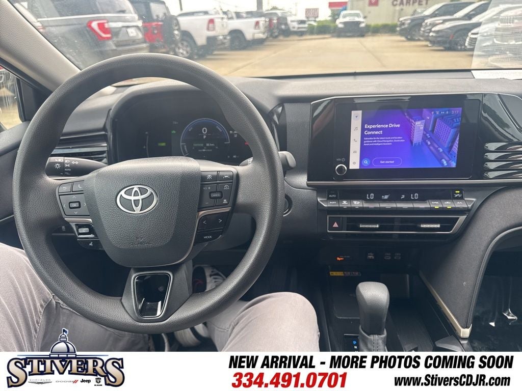 2025 Toyota Camry LE