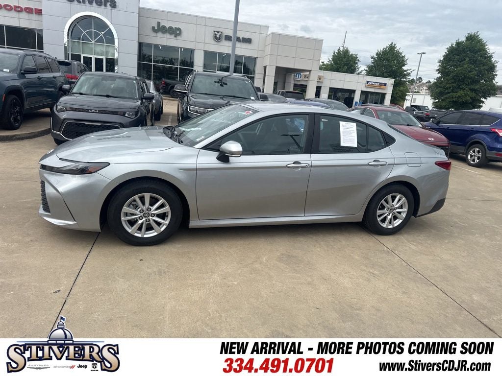 2025 Toyota Camry LE