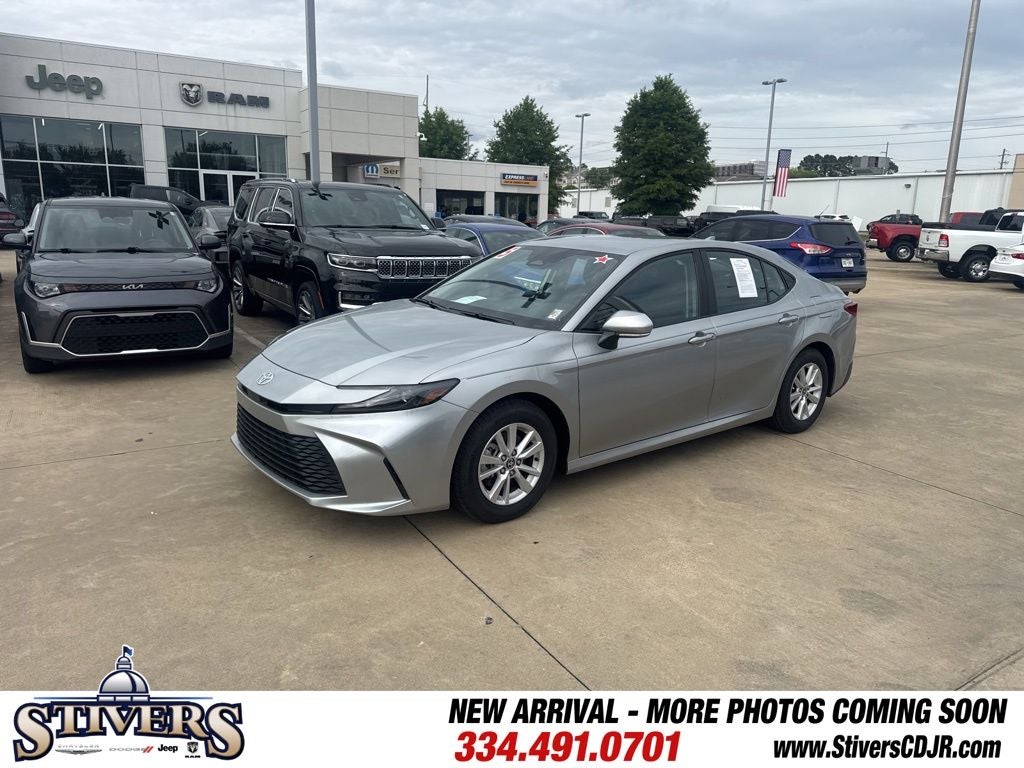 2025 Toyota Camry LE
