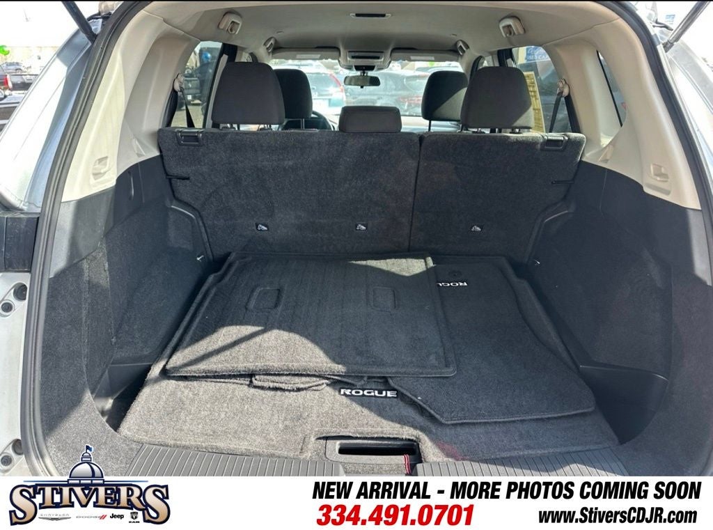 2023 Nissan Rogue SV FWD