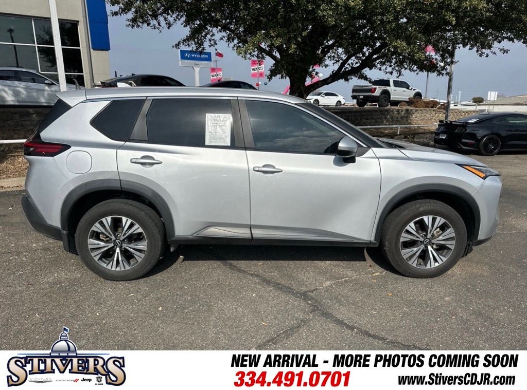 2023 Nissan Rogue SV FWD