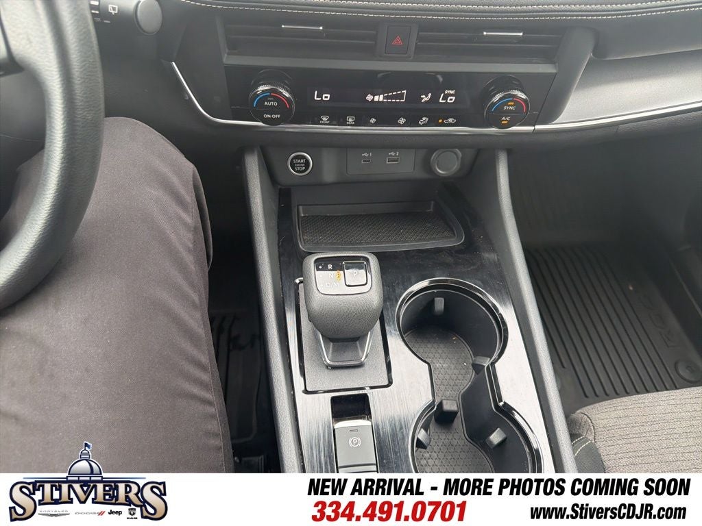 2023 Nissan Rogue SV FWD