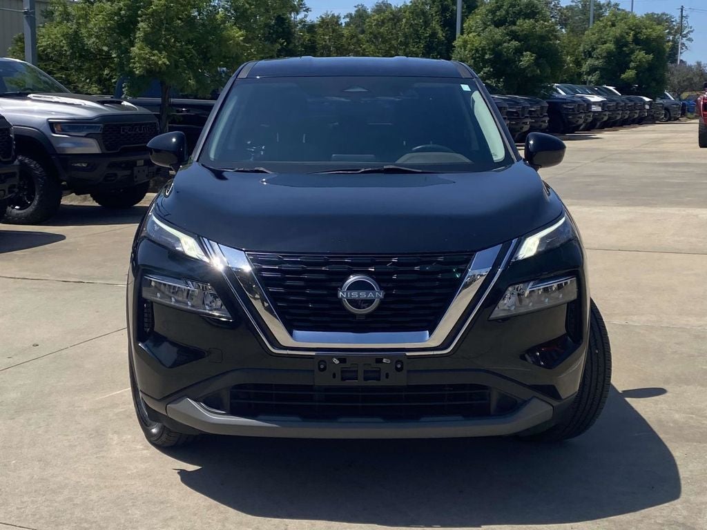 2023 Nissan Rogue SV FWD