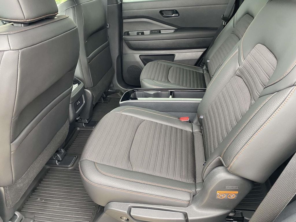2025 Nissan Pathfinder Rock Creek 4WD