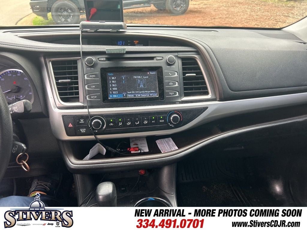 2019 Toyota Highlander LE