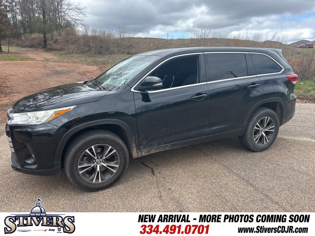2019 Toyota Highlander LE