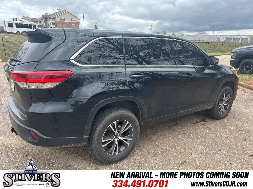 2019 Toyota Highlander LE