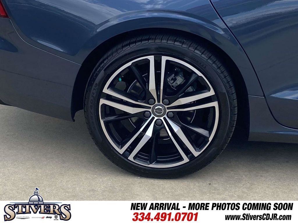 2020 Volvo S60 T5 R-Design