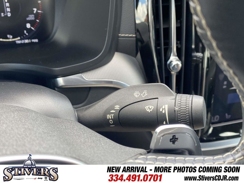 2020 Volvo S60 T5 R-Design