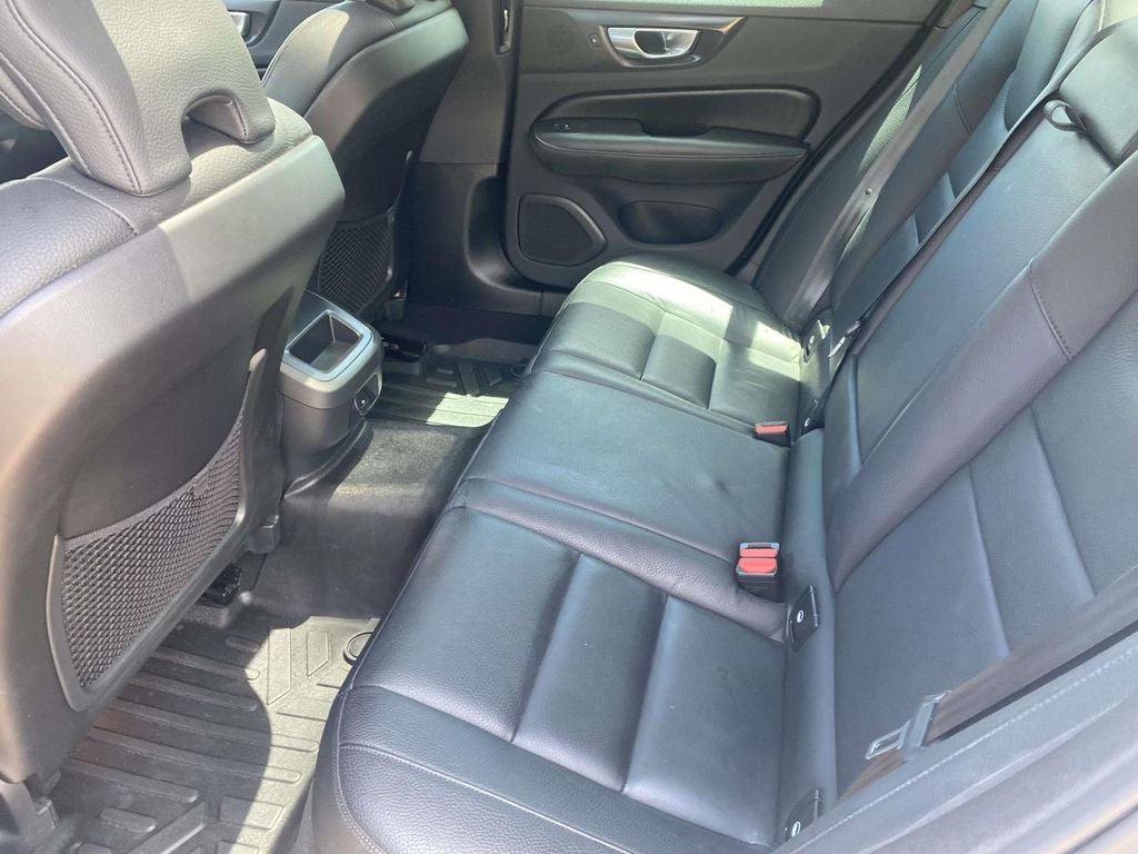 2024 Volvo S60 B5 Plus Dark Theme