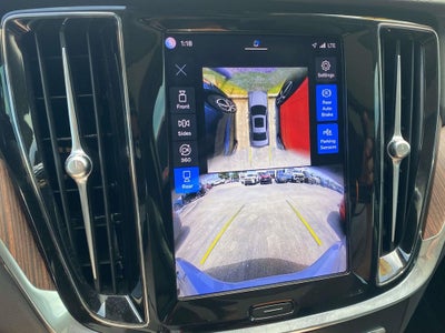 2024 Volvo S60 B5 Plus Dark Theme