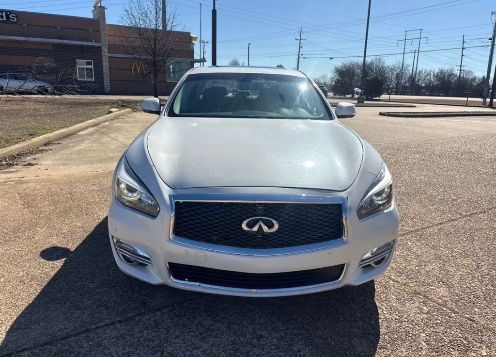 2019 INFINITI Q70L 5.6