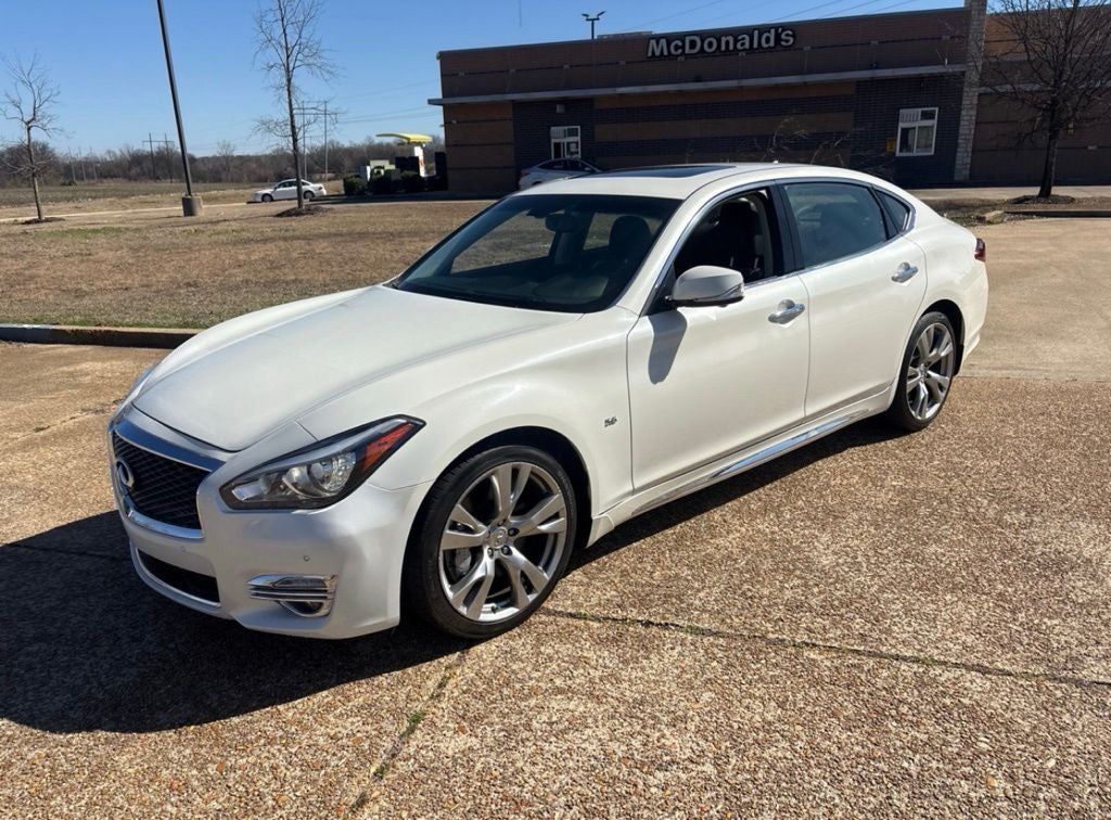 2019 INFINITI Q70L 5.6