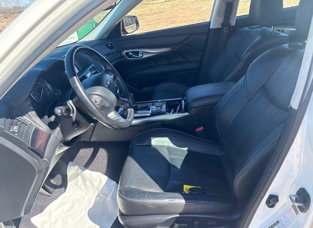 2019 INFINITI Q70L 5.6