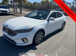 2020 Kia Cadenza Technology