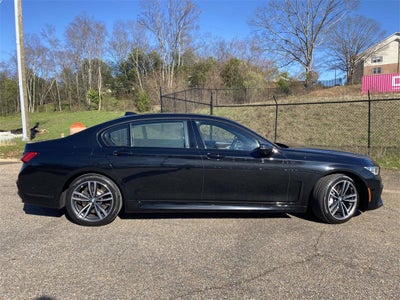 2021 BMW 750i xDrive