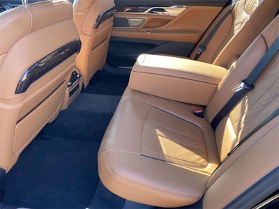 2021 BMW 750i xDrive