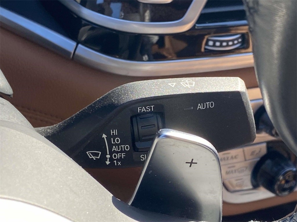 2021 BMW 750i xDrive