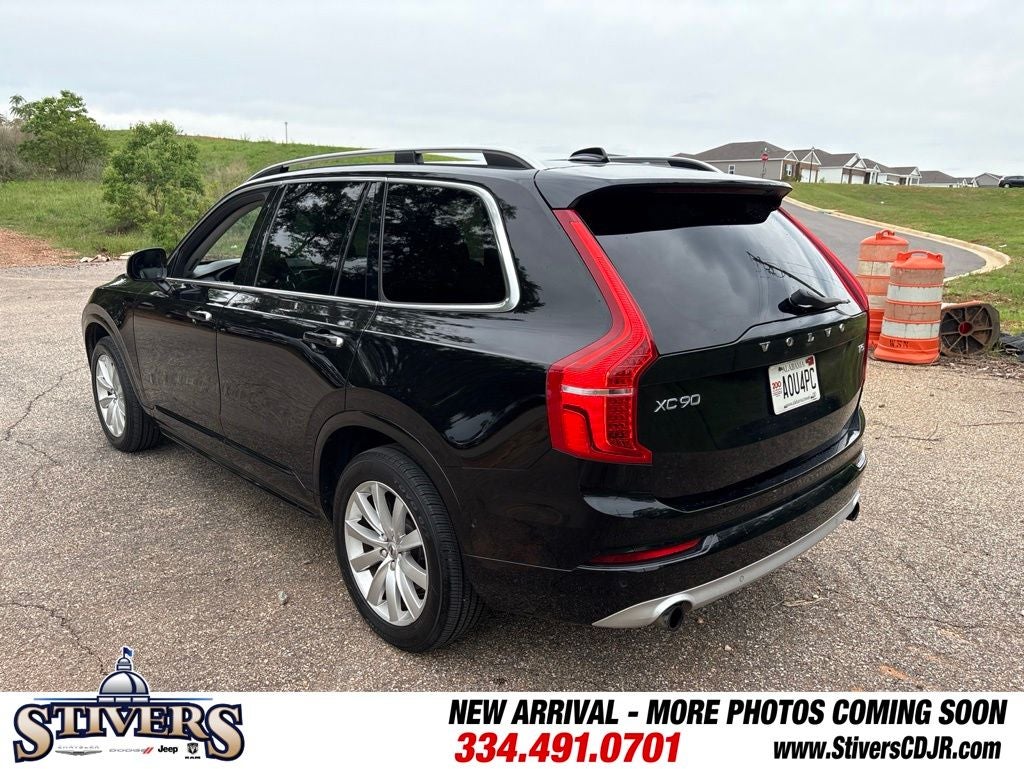 2018 Volvo XC90 T5 Momentum
